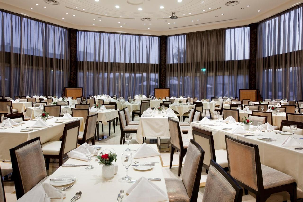 Hotel Izdihar By Ihg 4*